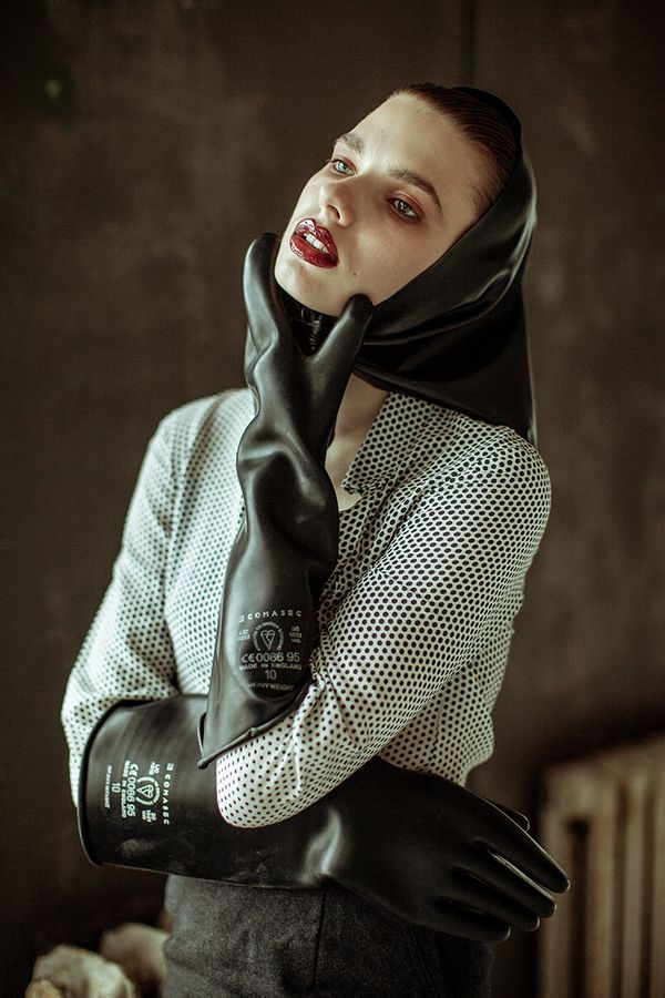 Modic Fashion Editorial - Anastasia by Gesthetica