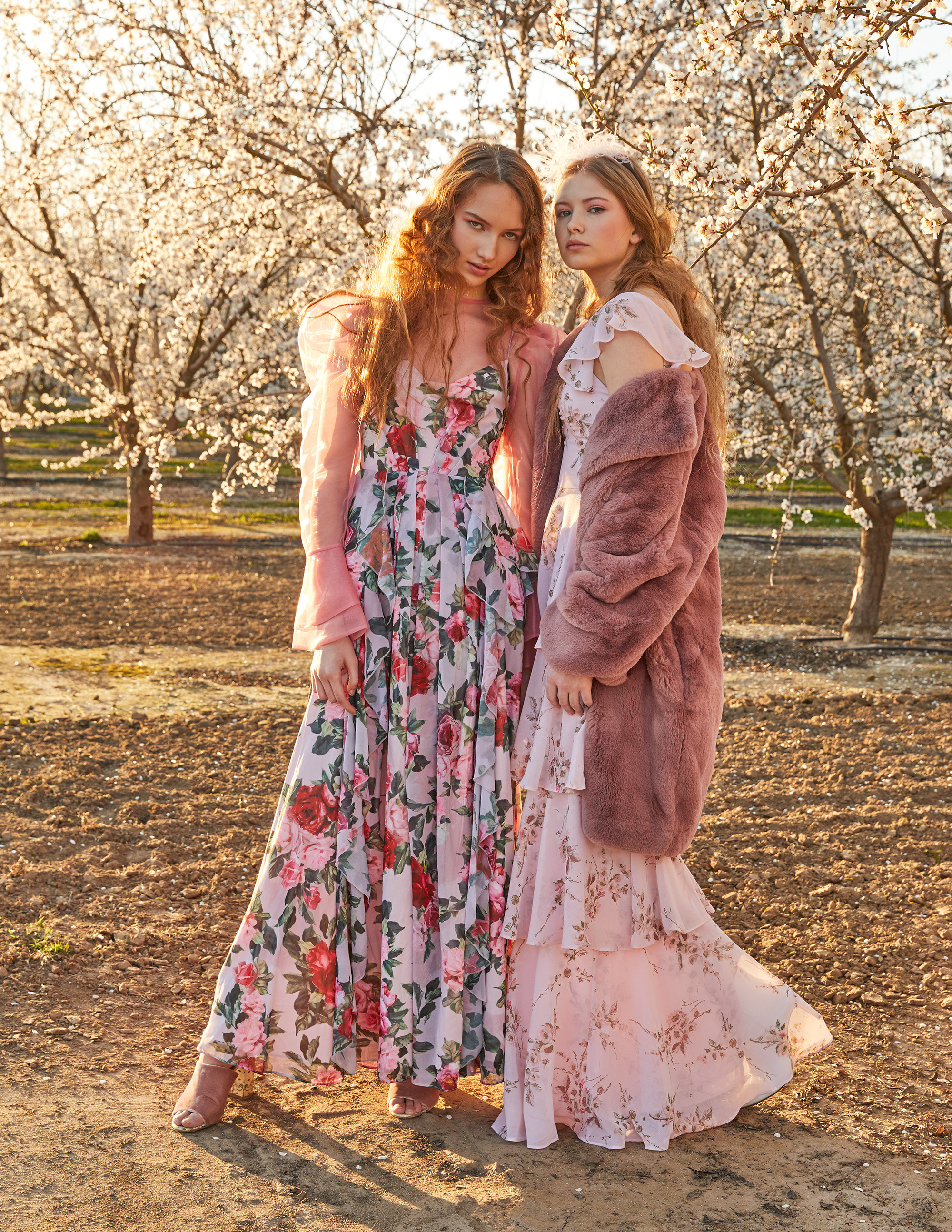 Modic Fashion Editorial - Blossom Sisters by Claudia Goetzelmann
